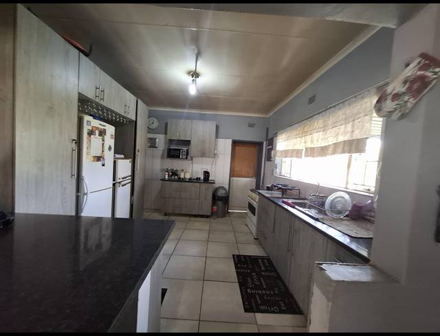 3 BEDROOM HOUSE FOR SALE IN STRUBENVALE